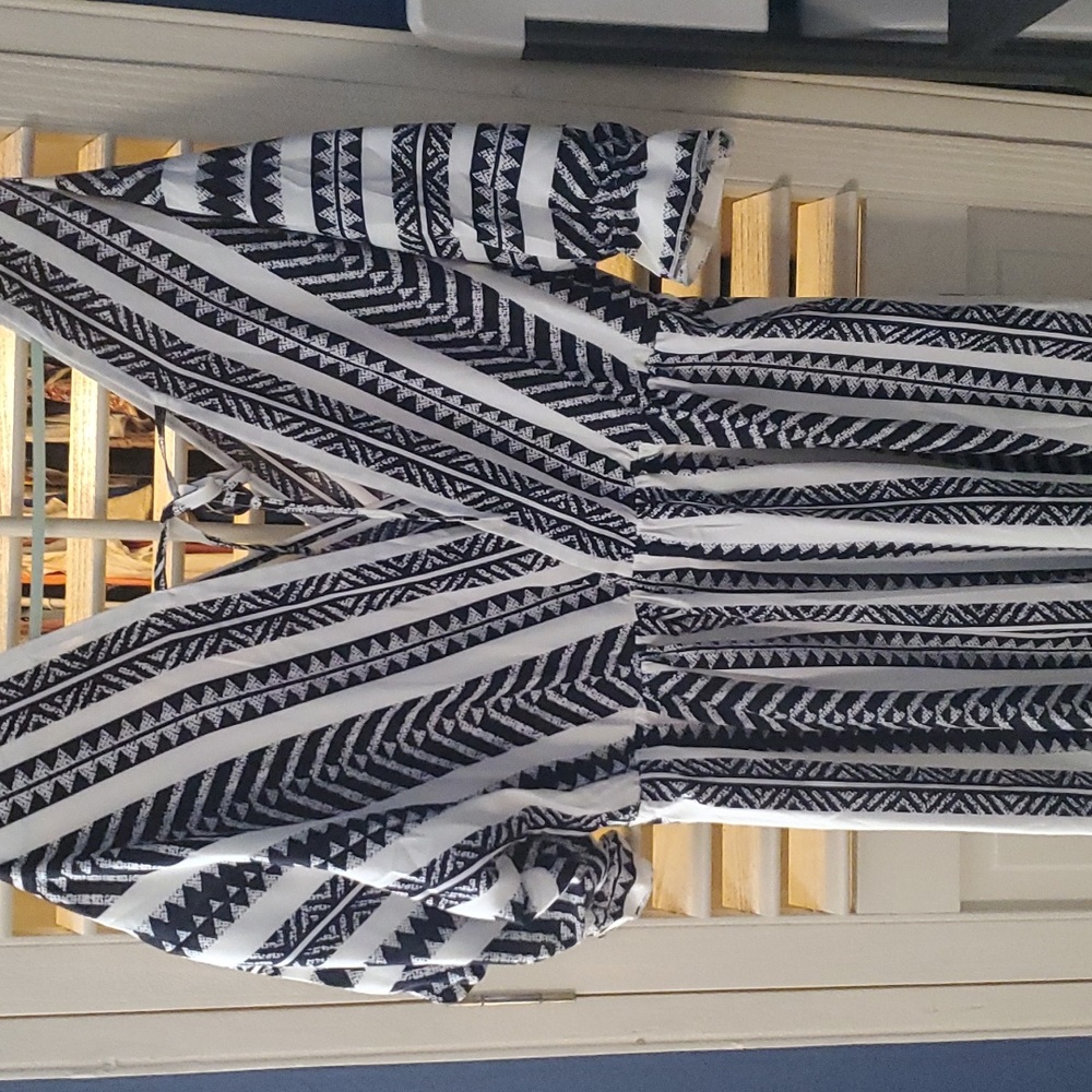 Tribal/striped print Dress - Picture 2 of 4